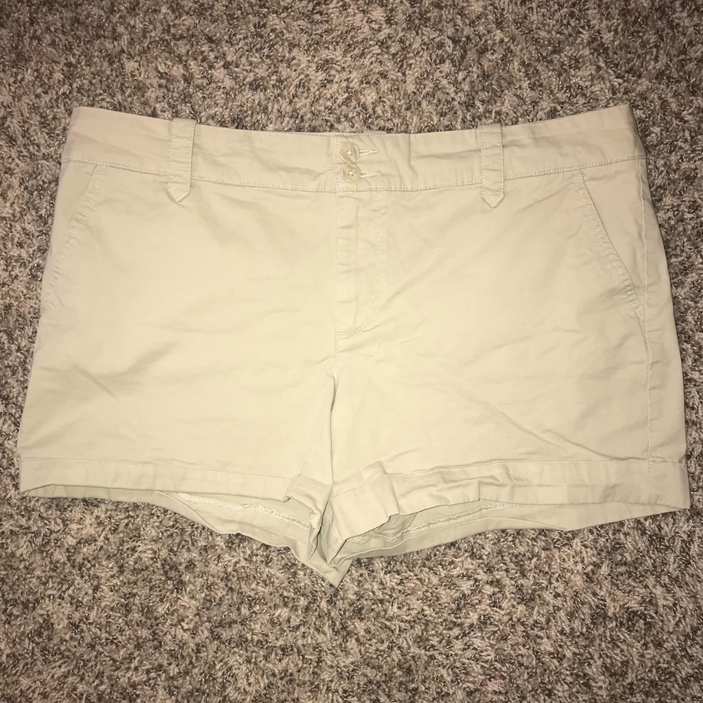B-5 Shorts
